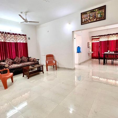 Truelife Homestays - Alamelu Avenue - Fully Furnished Ac 2Bhk Apartments In Tirupati - Walkable To Restaurants & Super Market - Fast Wifi - Kitchen - Easy Access To Airport, Railway Station, Sri Padmavathi & Tirumala Temple エクステリア 写真