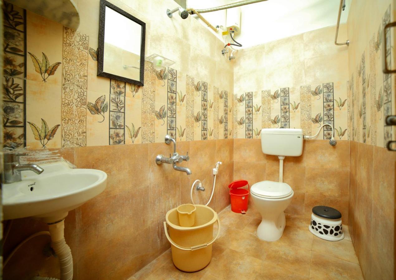 Truelife Homestays - Alamelu Avenue - Fully Furnished Ac 2Bhk Apartments In Tirupati - Walkable To Restaurants & Super Market - Fast Wifi - Kitchen - Easy Access To Airport, Railway Station, Sri Padmavathi & Tirumala Temple エクステリア 写真