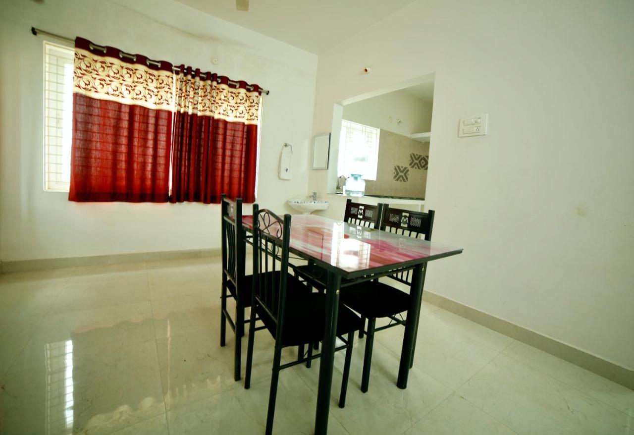 Truelife Homestays - Alamelu Avenue - Fully Furnished Ac 2Bhk Apartments In Tirupati - Walkable To Restaurants & Super Market - Fast Wifi - Kitchen - Easy Access To Airport, Railway Station, Sri Padmavathi & Tirumala Temple エクステリア 写真