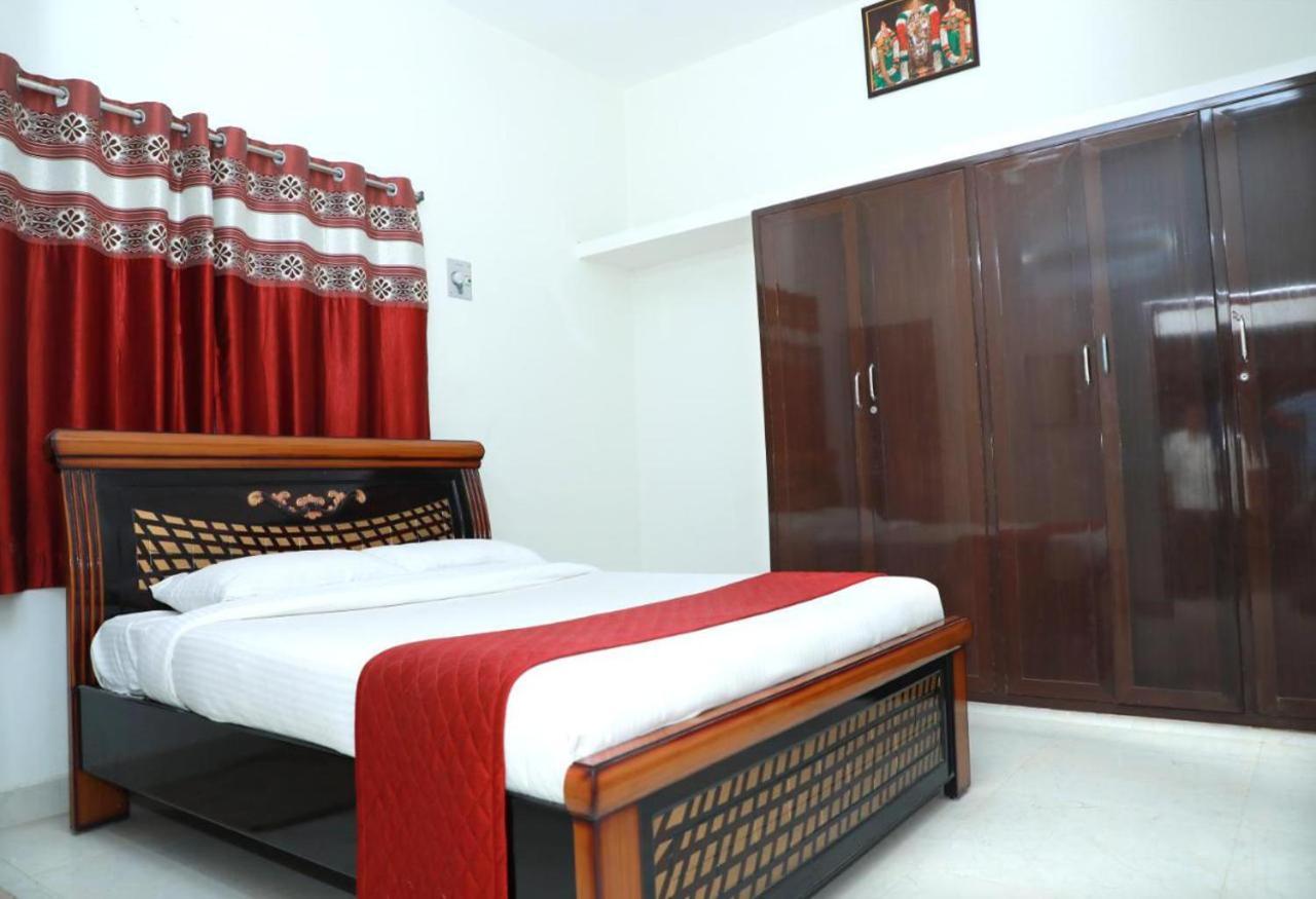 Truelife Homestays - Alamelu Avenue - Fully Furnished Ac 2Bhk Apartments In Tirupati - Walkable To Restaurants & Super Market - Fast Wifi - Kitchen - Easy Access To Airport, Railway Station, Sri Padmavathi & Tirumala Temple エクステリア 写真